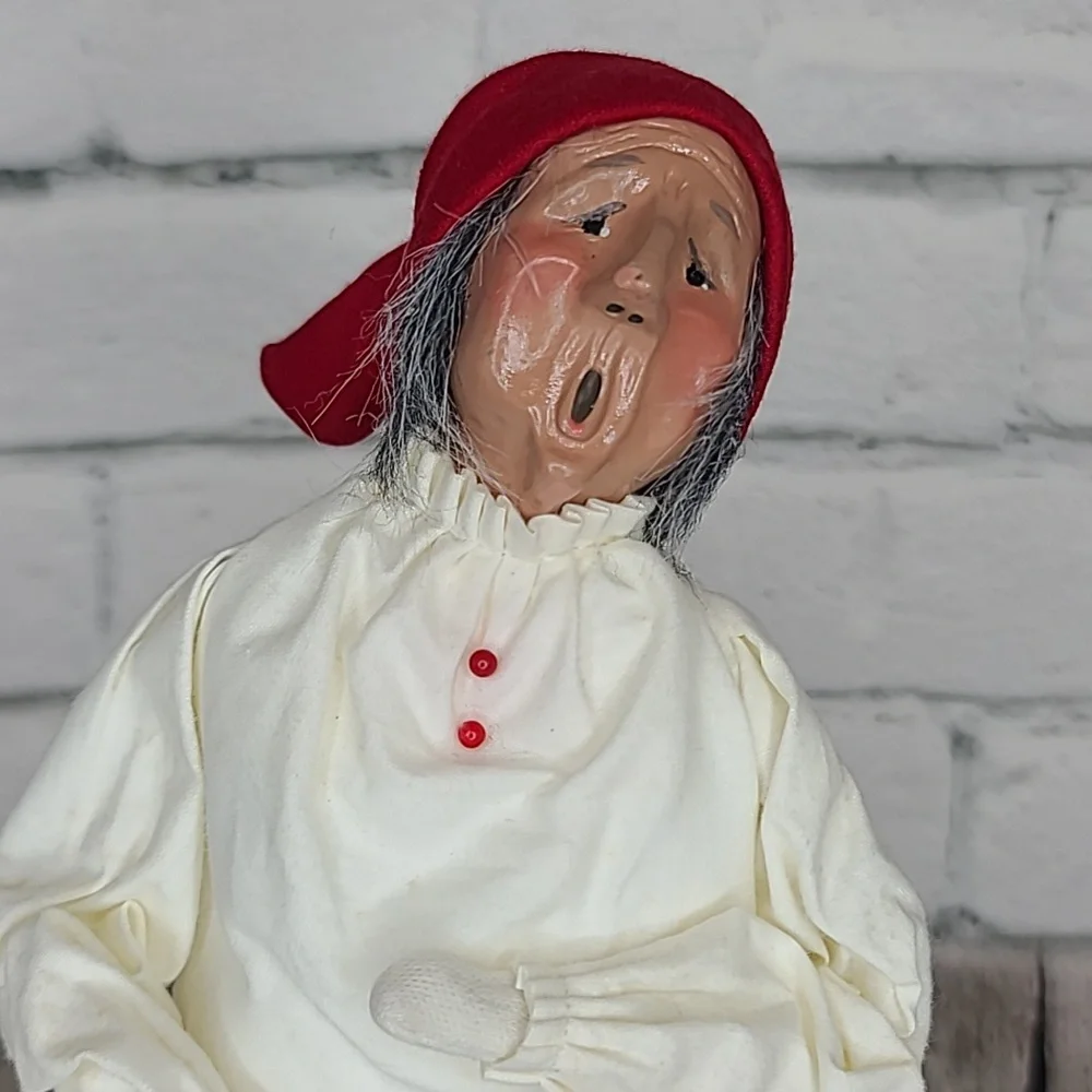 Byers' Choice Caroler 1984/93 2nd Ed. Scrooge From 